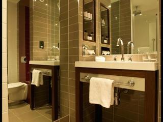Dakota Eurocentral Hotel 4*