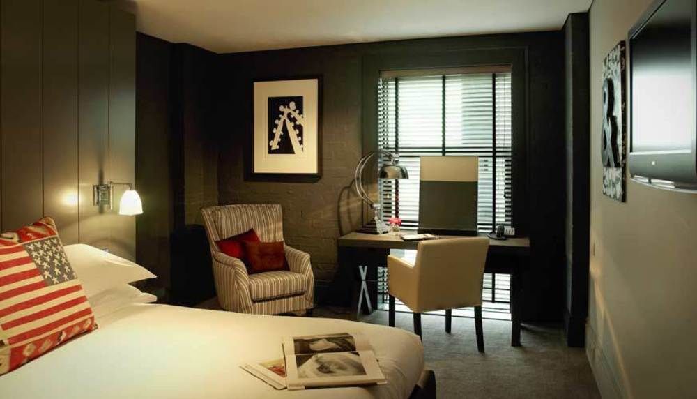 Dakota Eurocentral Hotel 4*