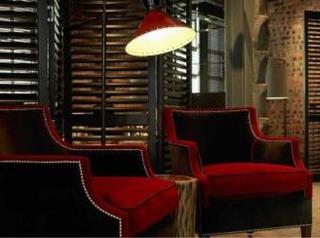 Hotel Dakota Eurocentral 4*